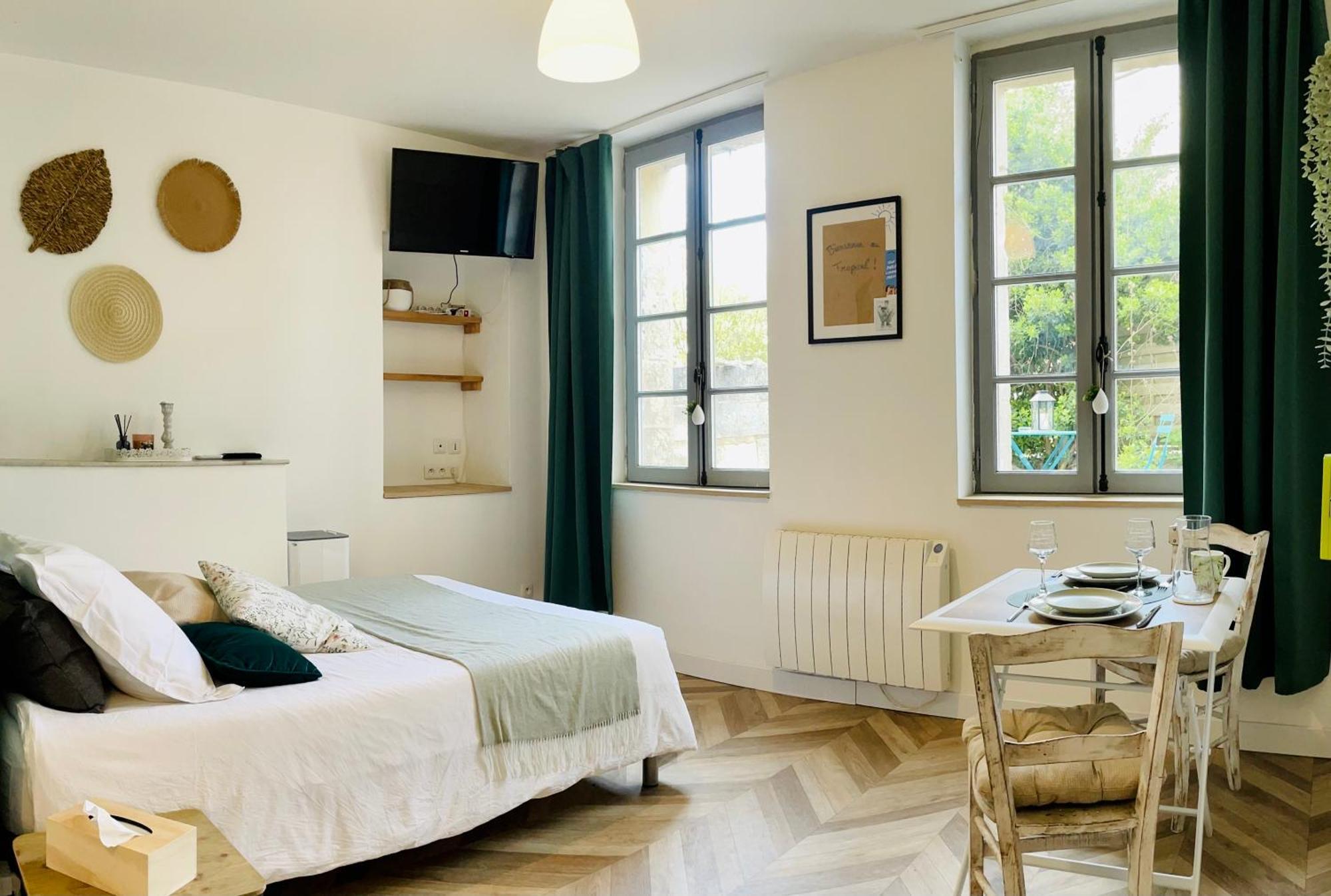 Le Tropical - Studio Avec Terrasse Angoulême Exteriör bild