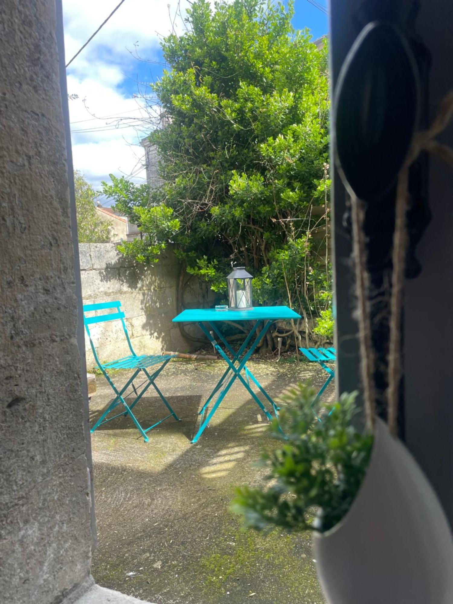Le Tropical - Studio Avec Terrasse Angoulême Exteriör bild